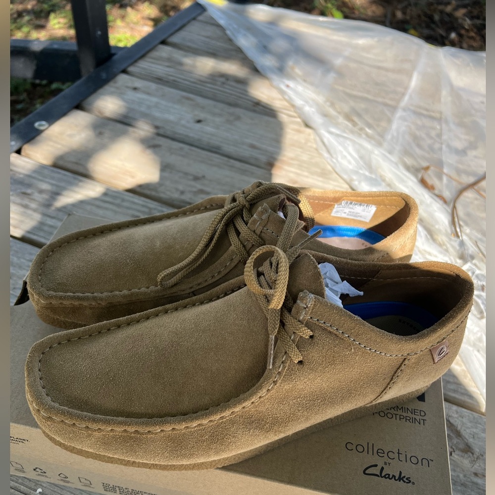 Clarks Tan Loafers Classic Slip-On Design